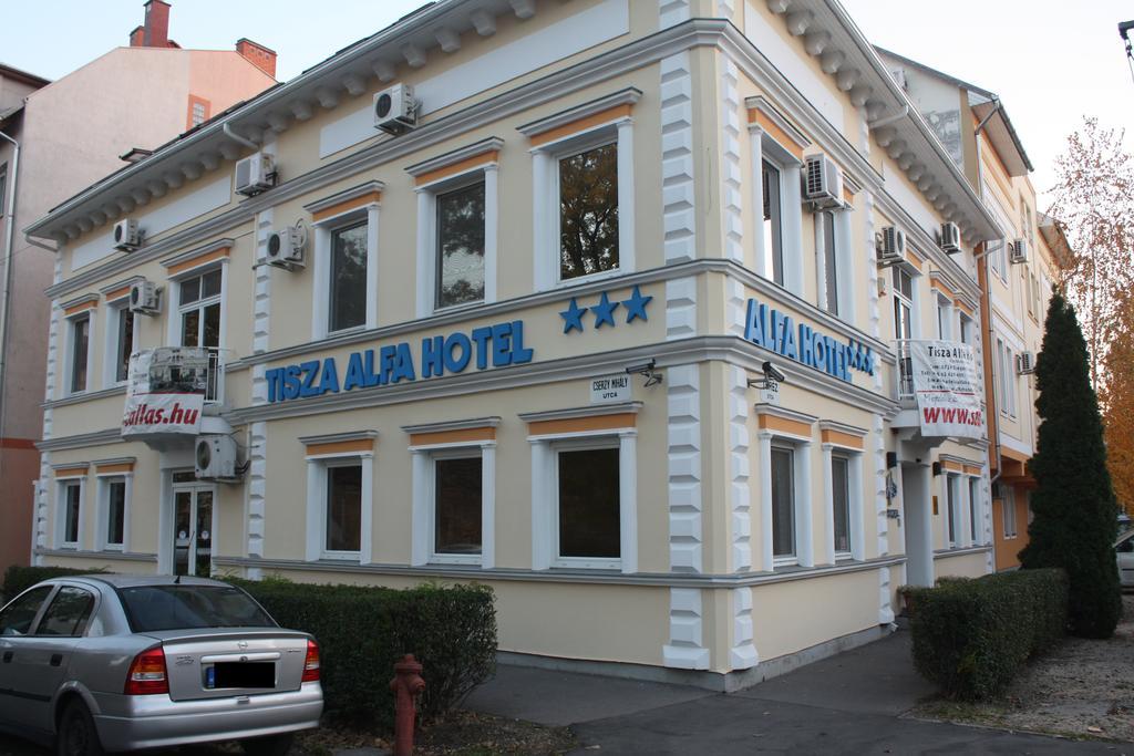 Tisza Alfa Hotel Szeged Extérieur photo